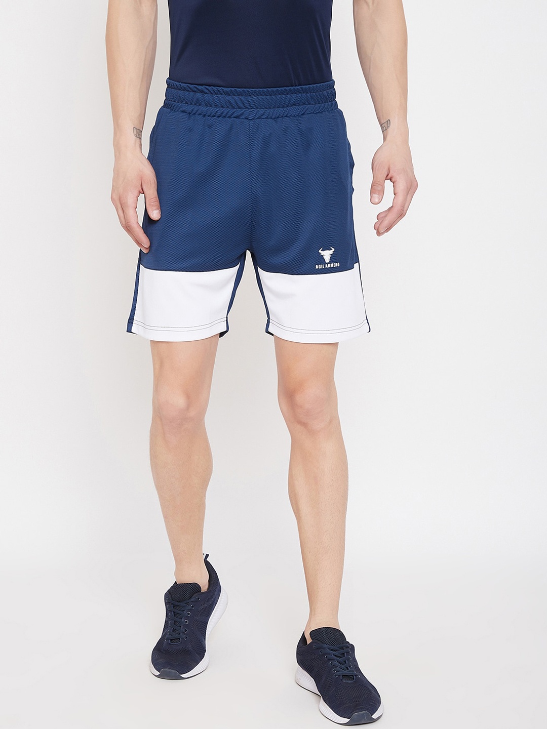 

AGIL ARMERO Men Blue Colourblocked Mid-Rise Sports Shorts
