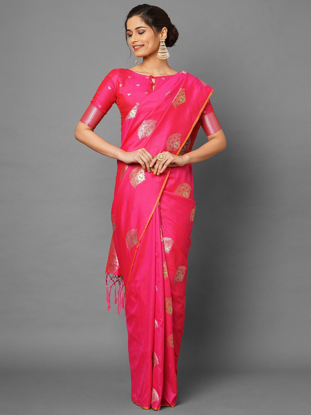 

Saree mall Magenta & Gold-Toned Woven Design Zari Silk Blend Banarasi Sarees