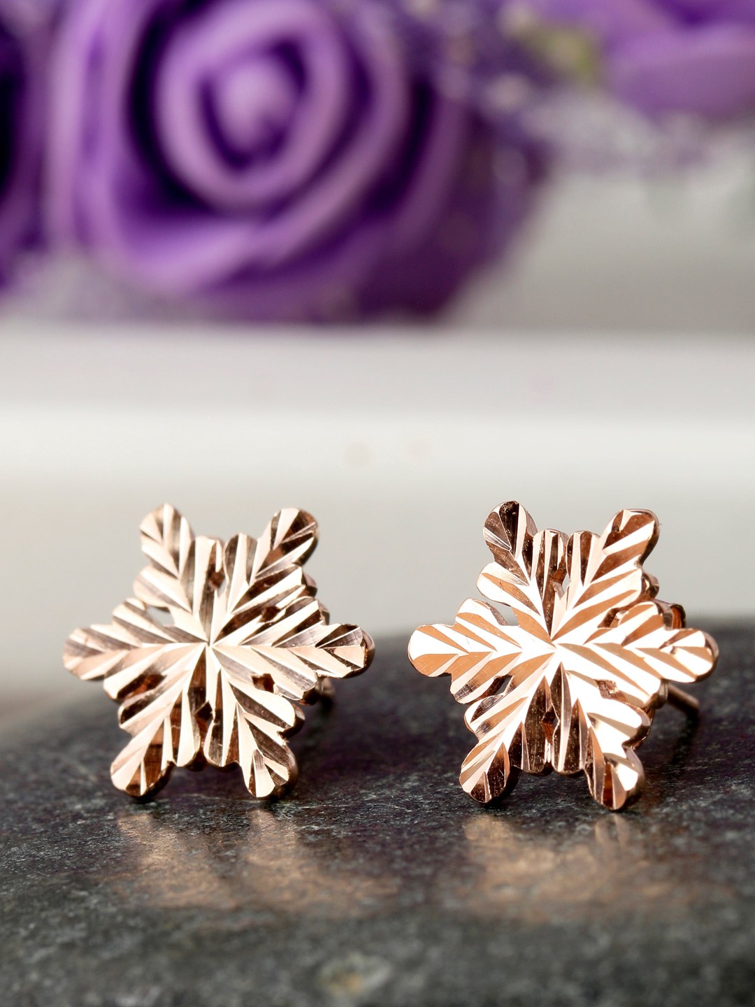 

GIVA 925 Sterling Silver Rose Gold Plated Snowflake Stud Earrings
