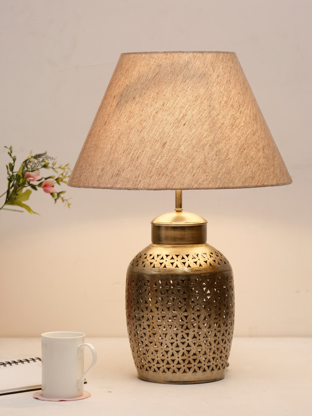 

Fabindia Off White & Gold-Toned Classic Country Table Lamp Shade