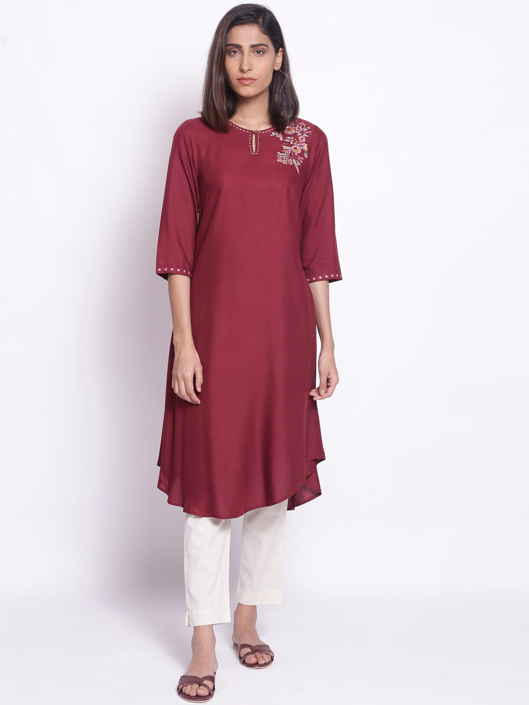 

W Women Red Keyhole Neck Thread Work Kurta