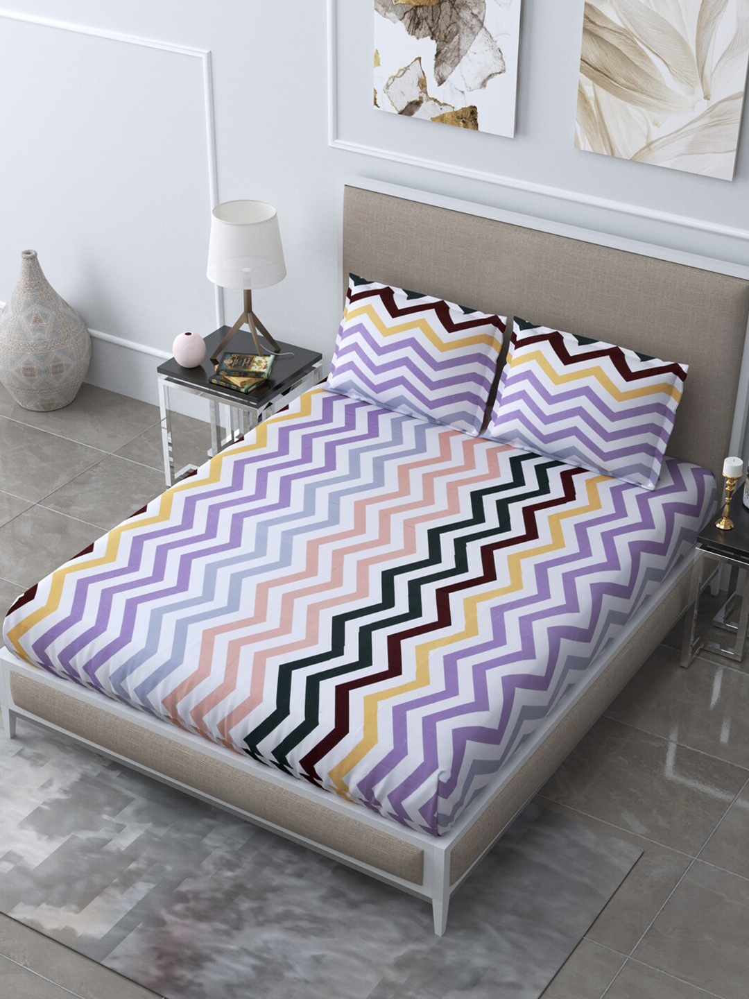 

LIVING ROOTS White & Purple Geometric 210 TC Queen Bedsheet with 2 Pillow Covers