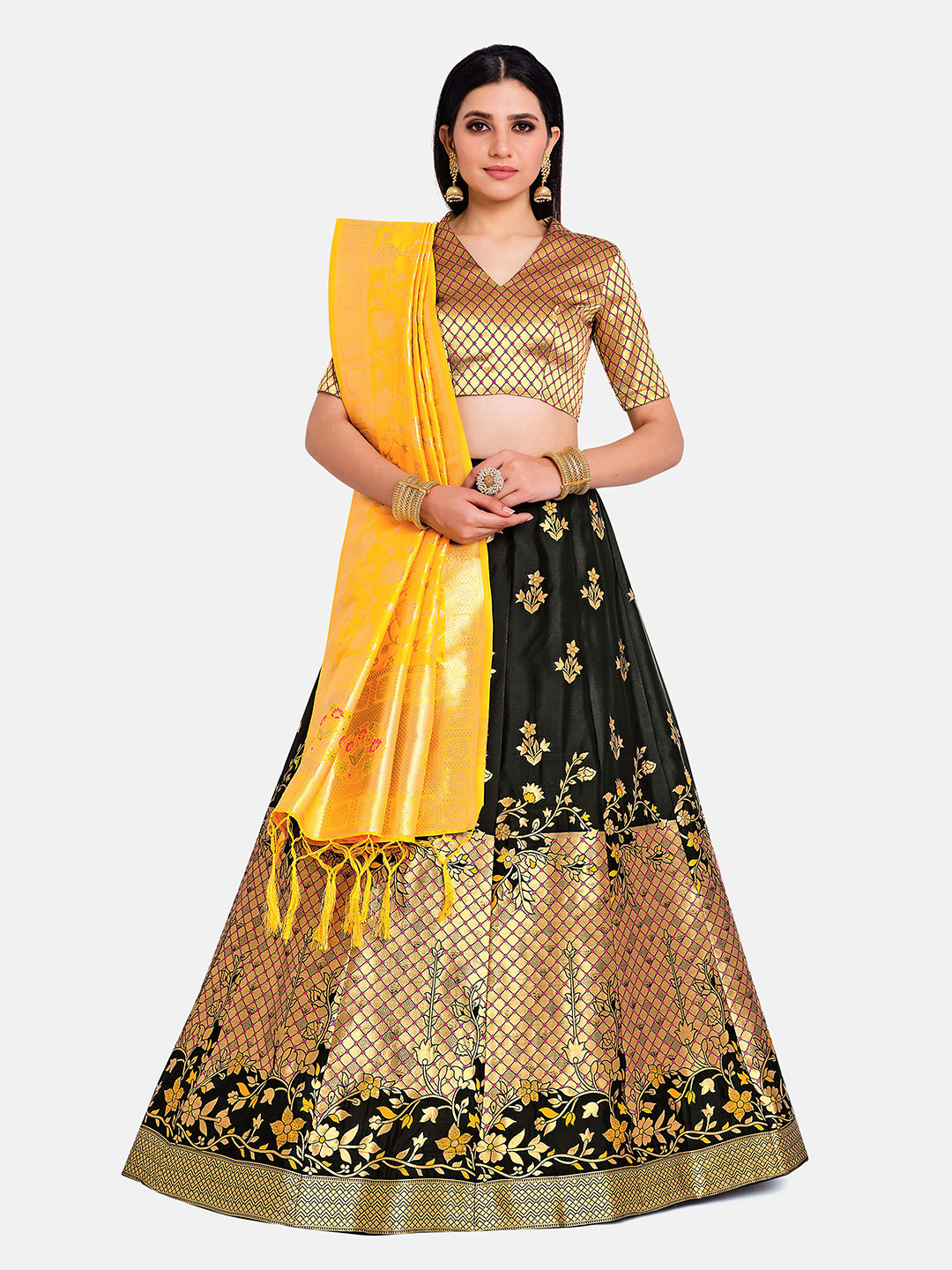 

MIMOSA Women Gold-Toned & Black Semi-Stitched Lehenga & Unstitched Blouse With Dupatta