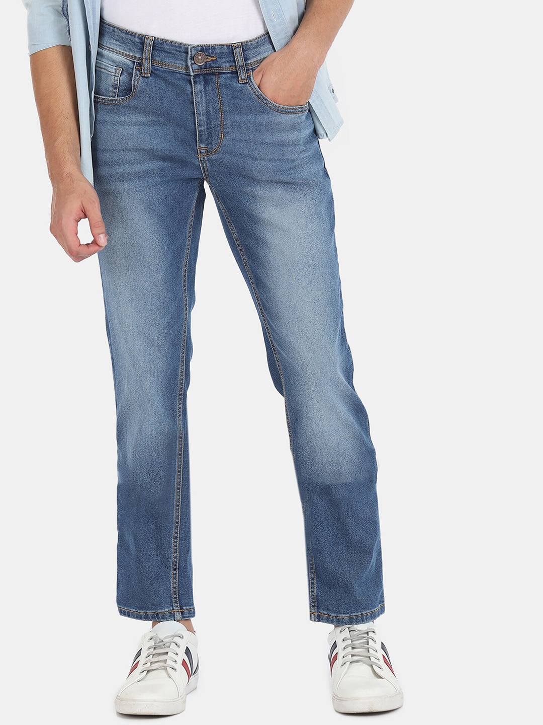 

Colt Men Blue Heavy Faded Mid-rise Jeans
