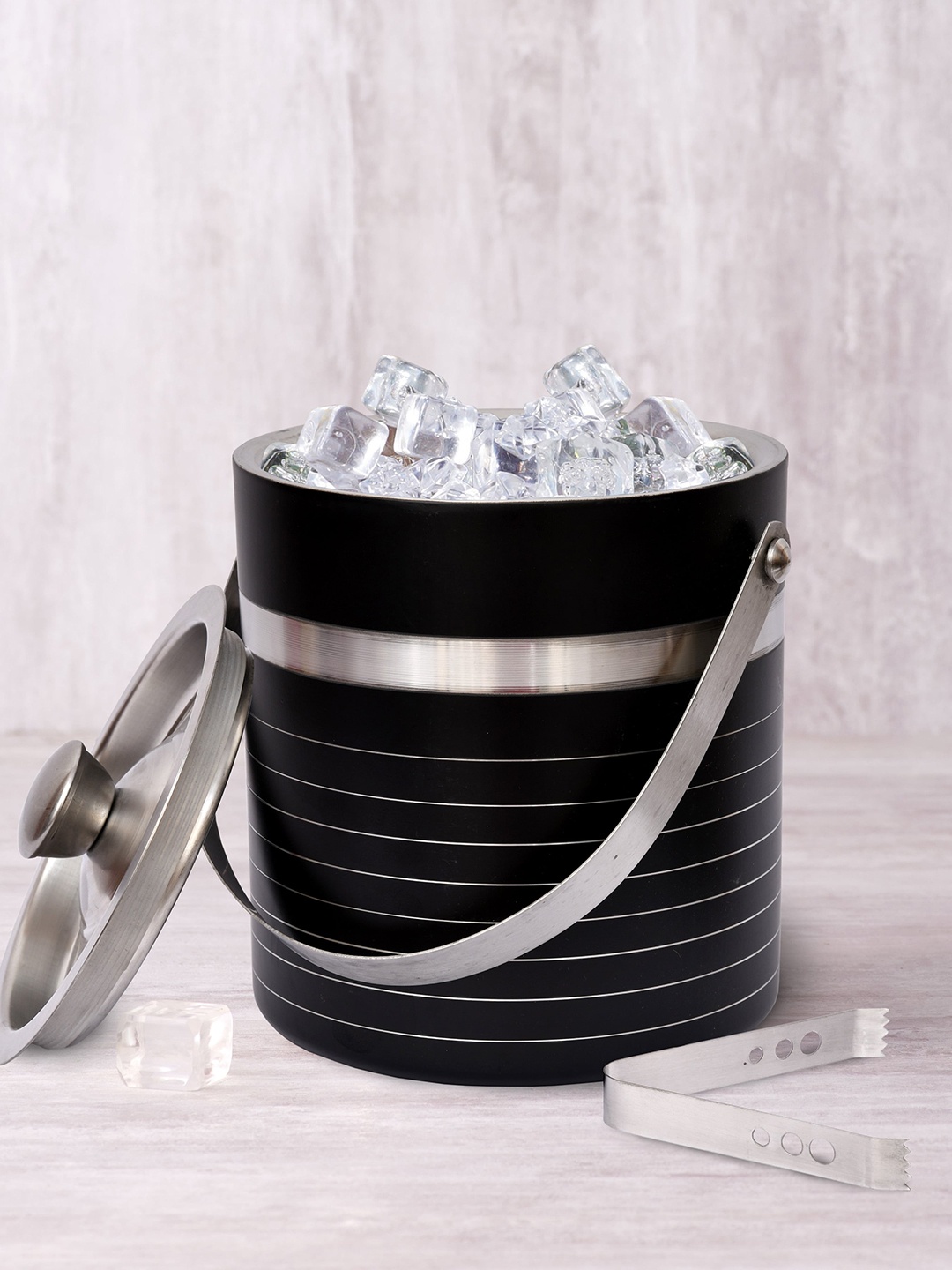 

Clasiko Black Striped Ice Bucket With Lid