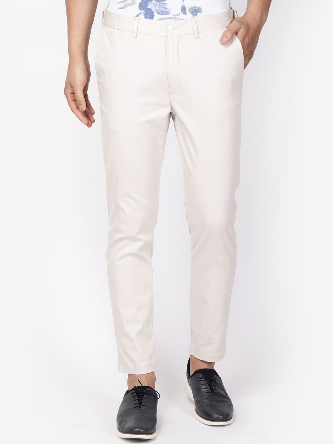 

Blackberrys Men Cream Arise Regular Fit Regular Trousers