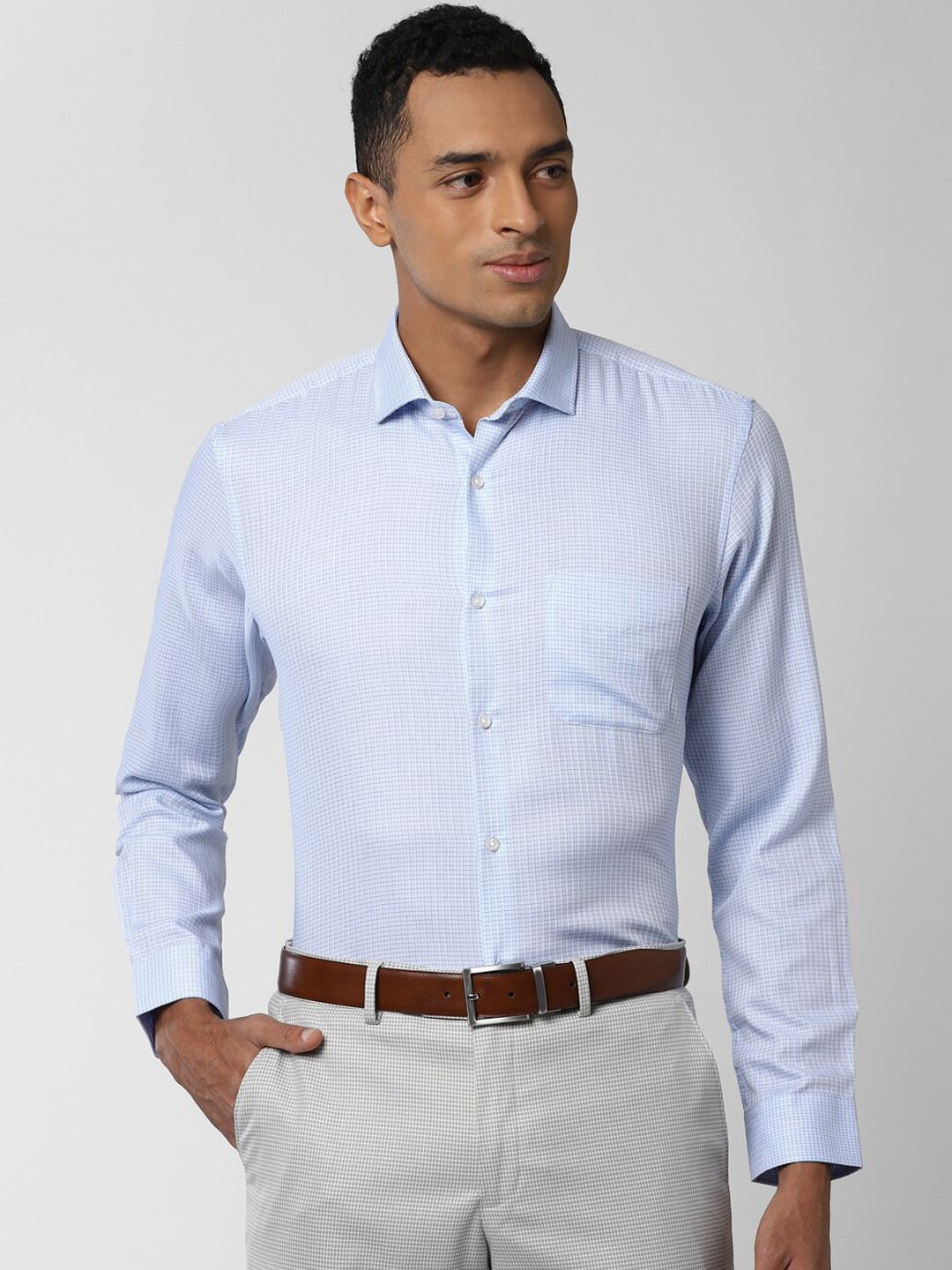 

Peter England Men Blue Checked Casual Shirt