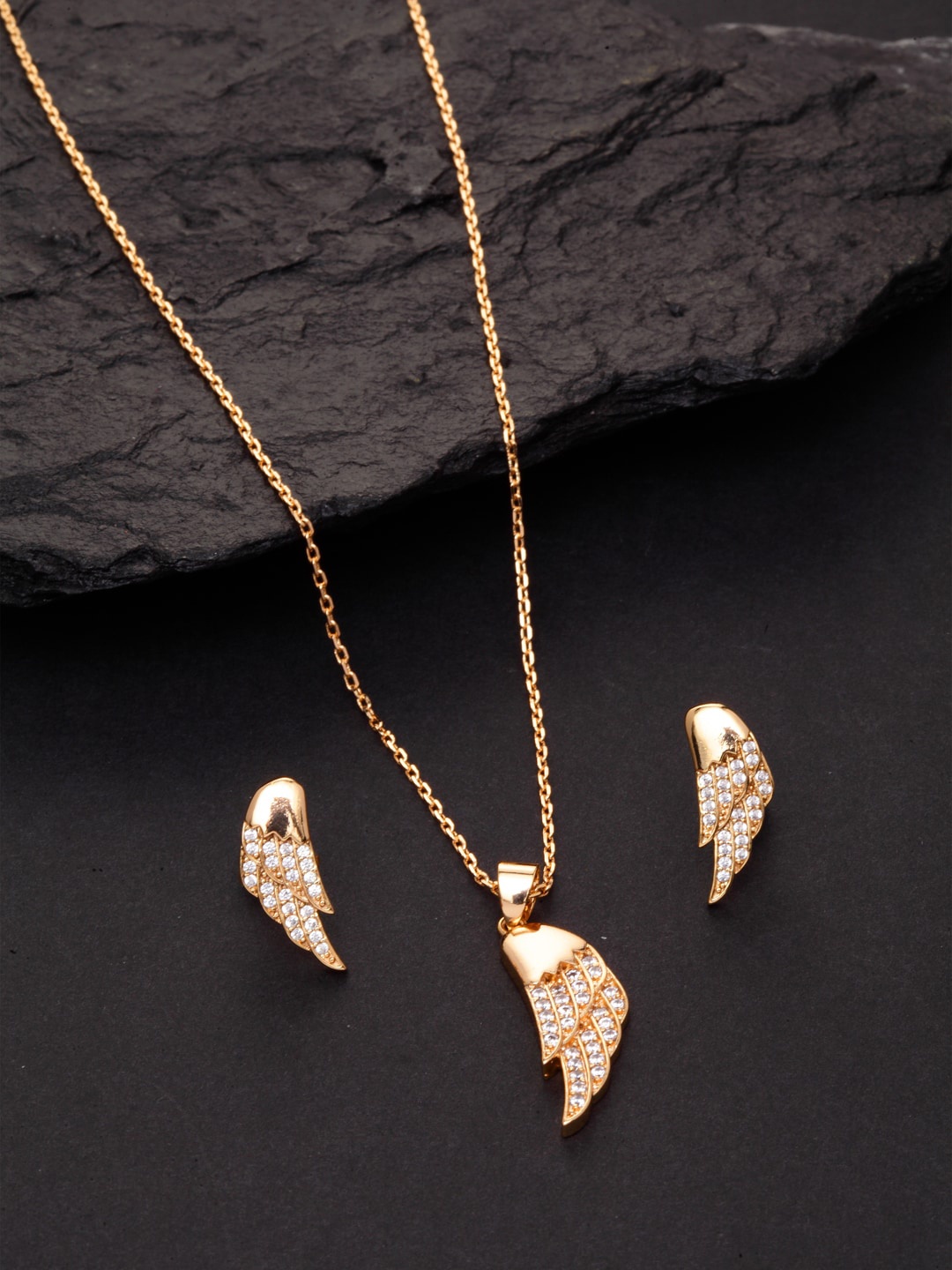 

VOGUE PANASH Gold Plated White CZ Studded Feather Shaped Jewellery Set