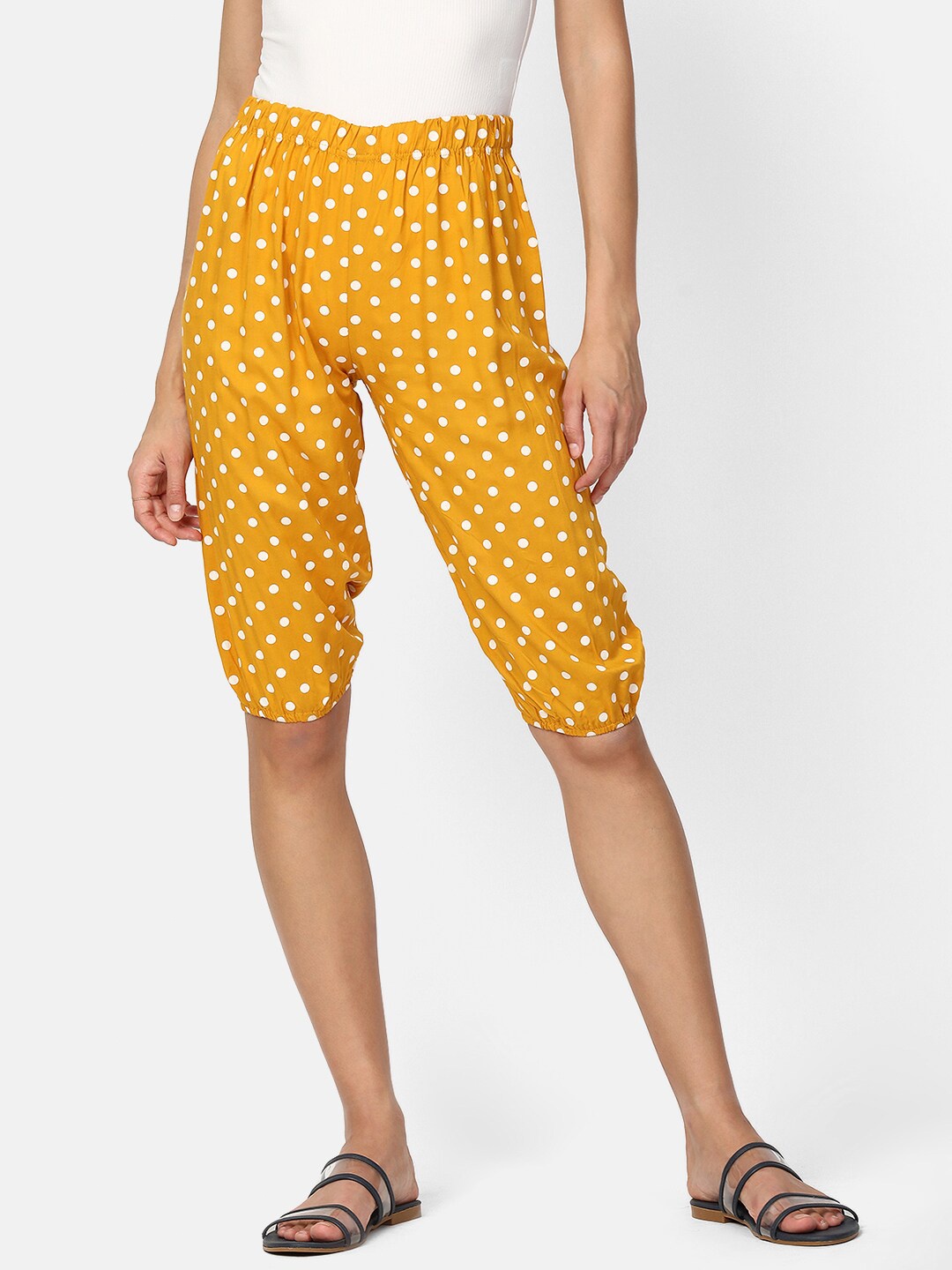 

V2 Value & Variety Women Mustard & White Printed Capris