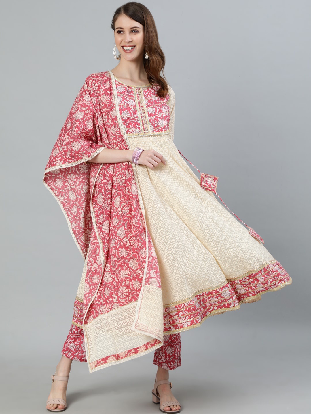 

Ishin Women Cream Ethnic Motifs Embroidered Gotta Patti Kurta with Trousers & Dupatta