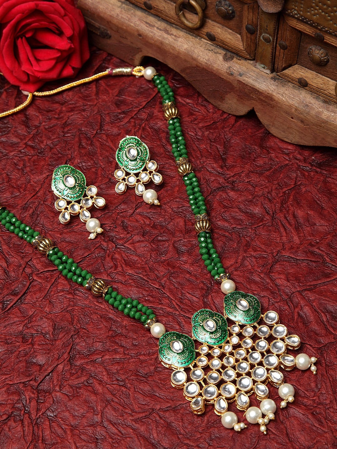 

Moedbuille Gold-Plated Green & White Kundan-Studded & Onyx-Studded Pearl Beaded Meenakari Jewellery Set