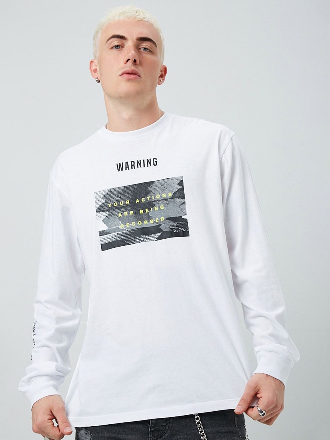 

FOREVER 21 Men Multi Printed Applique T-shirt
