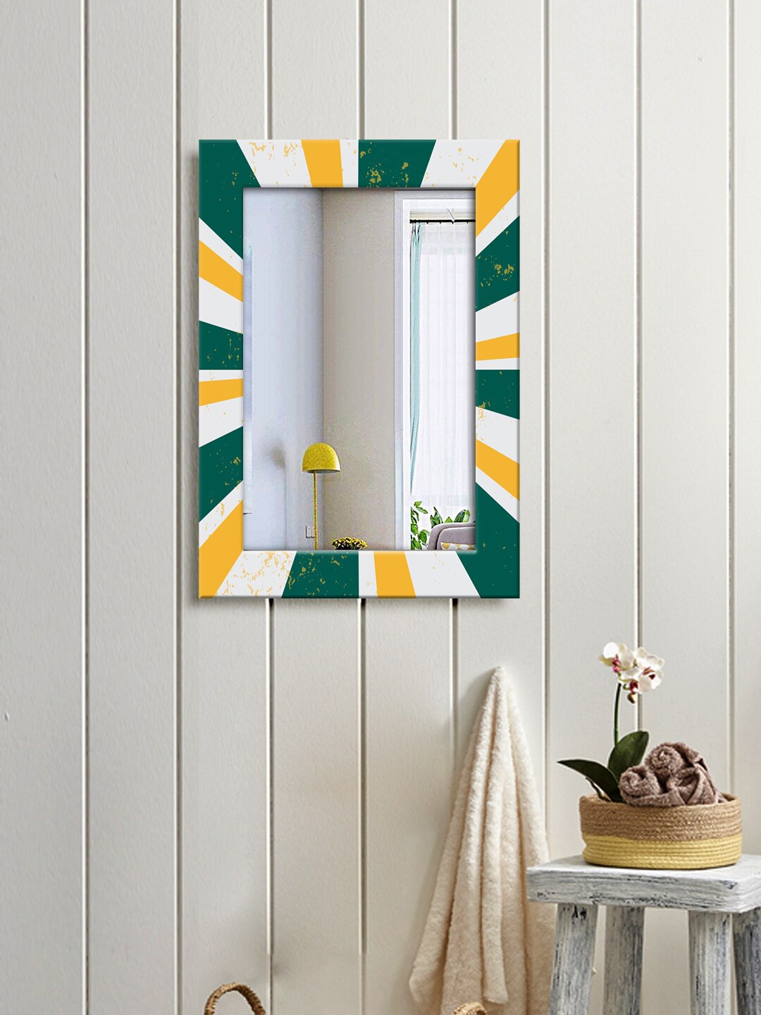 

999Store White & Green Abstract Printed MDF Wall Mirror