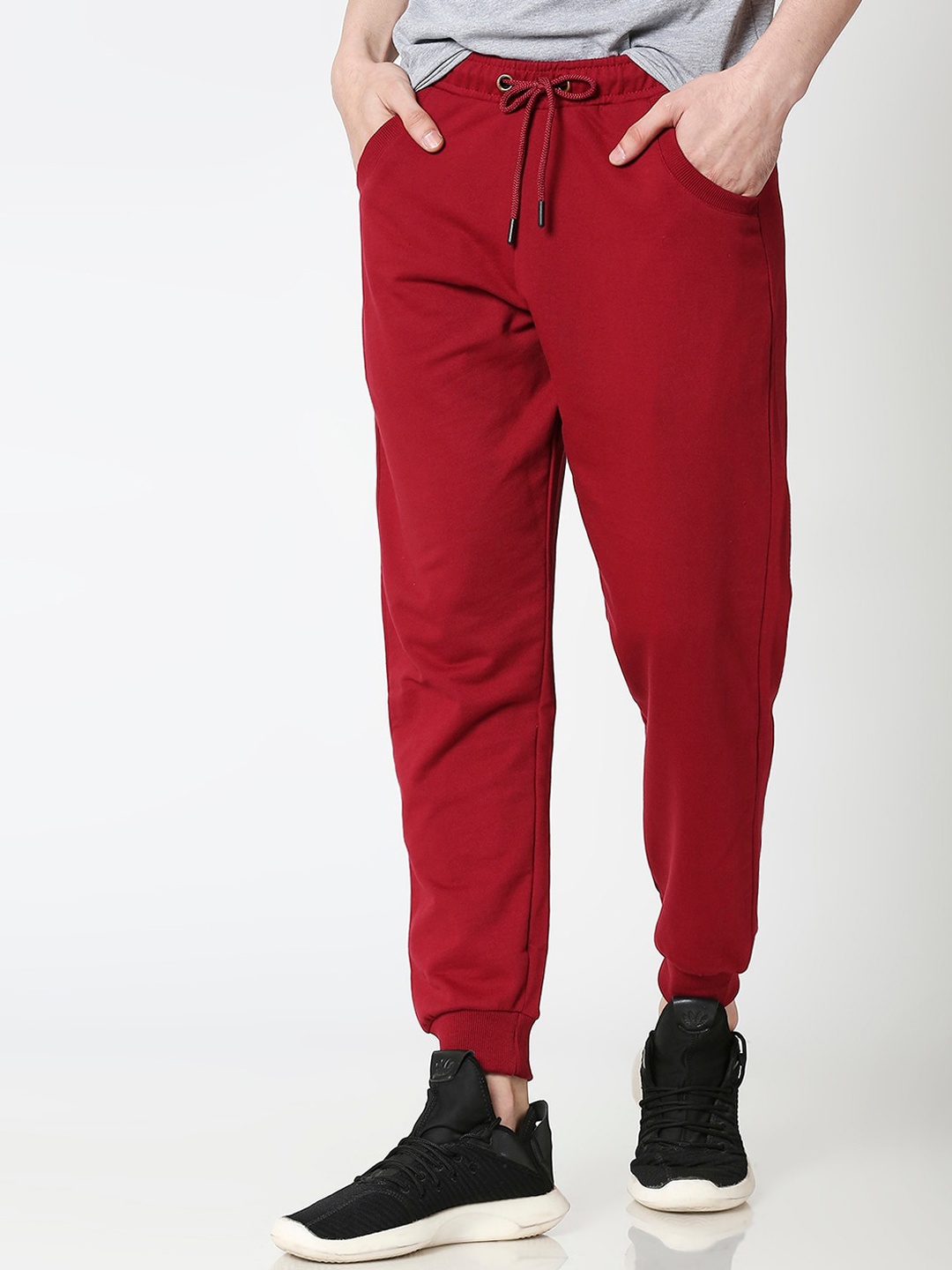 

Bewakoof Men Maroon Solid Straight-Fit Joggers
