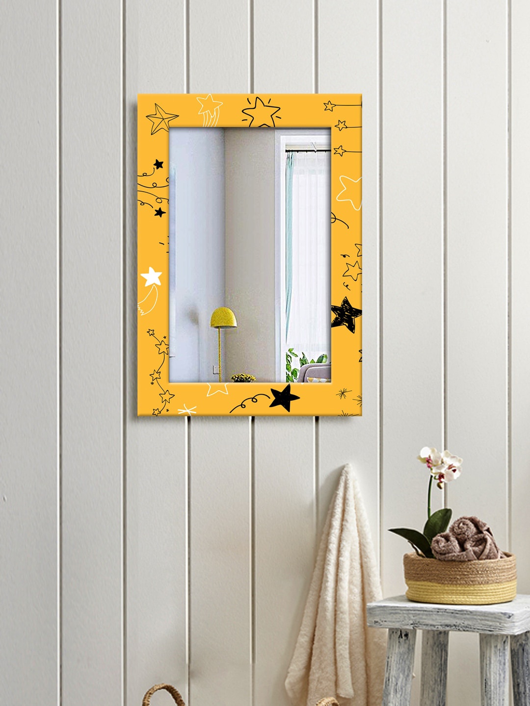 

999Store Yellow & Black Stars Printed Wall Hanging Mirror