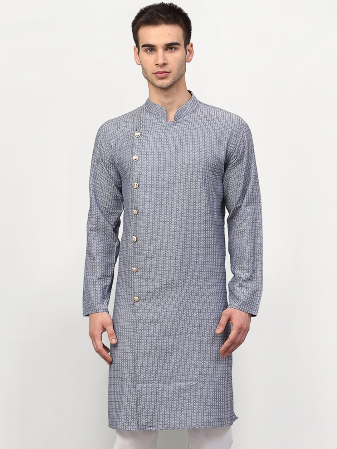 

Jompers Men Silver Thread Work Jacquard Kurta