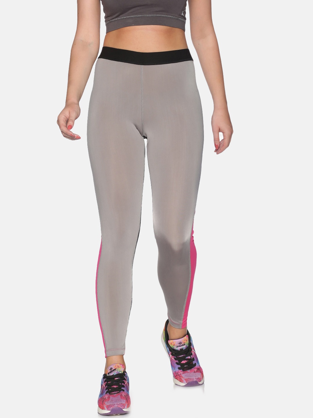 

Campus Sutra Women Grey & Black Colourblocked Tights