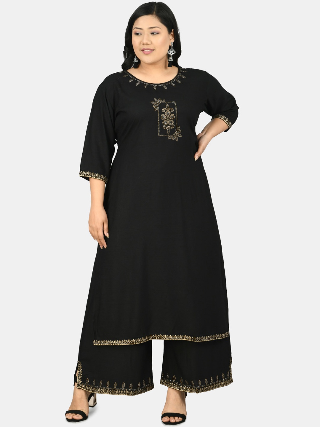 

PrettyPlus by Desinoor.com Women Black Straight Kurta with Palazzos