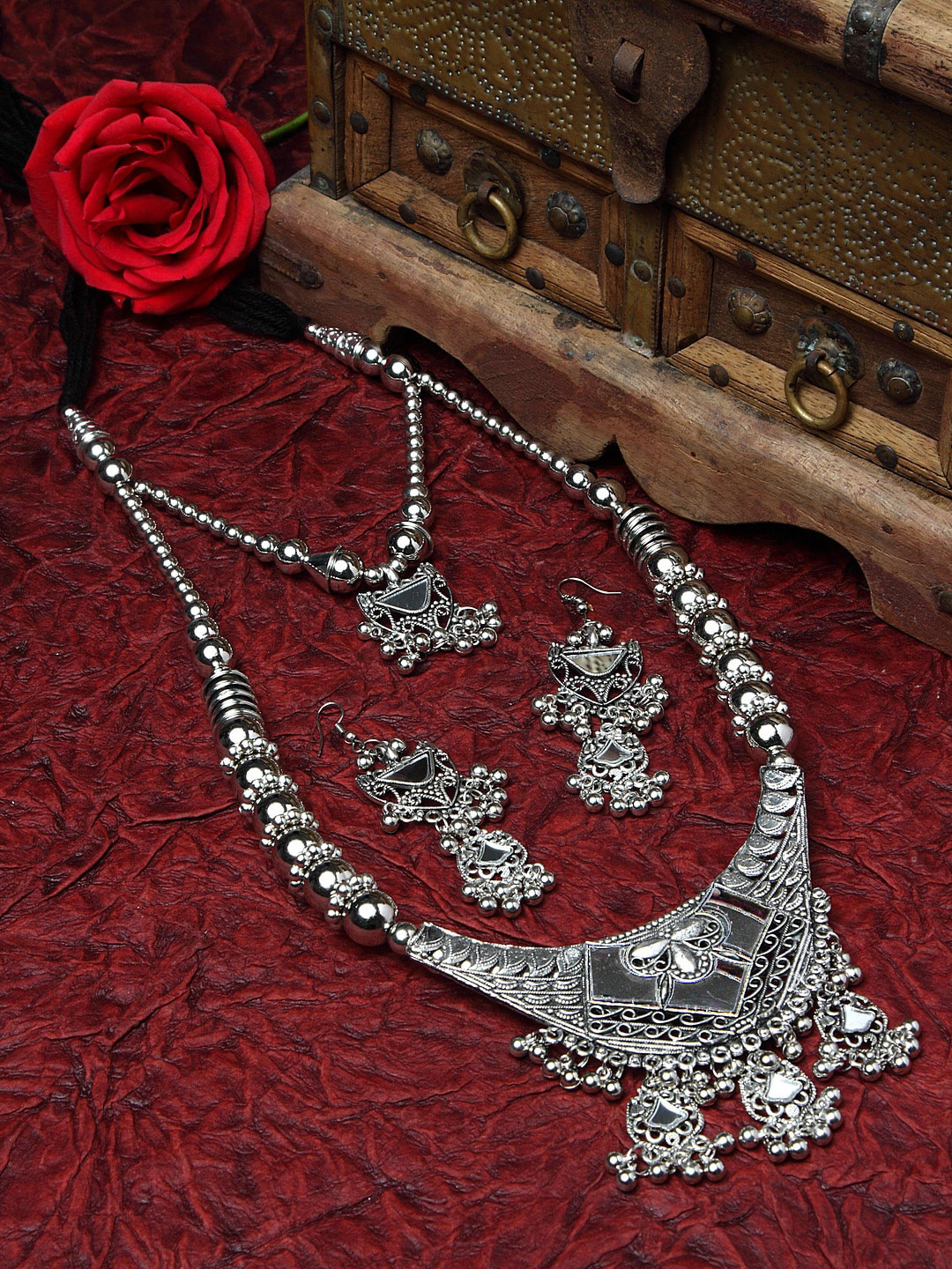 

Moedbuille Silver-Plated Mirror & Ghungroo Studded Tribal Tasselled Design Jewellery Set
