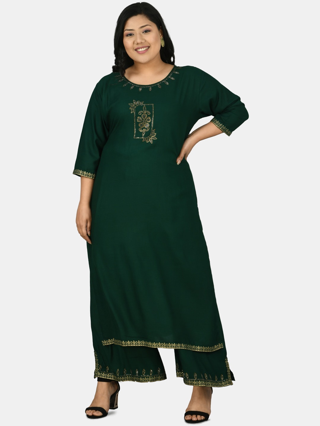 

PrettyPlus by Desinoor.com Women Green Floral Embellished Kurta with Palazzos