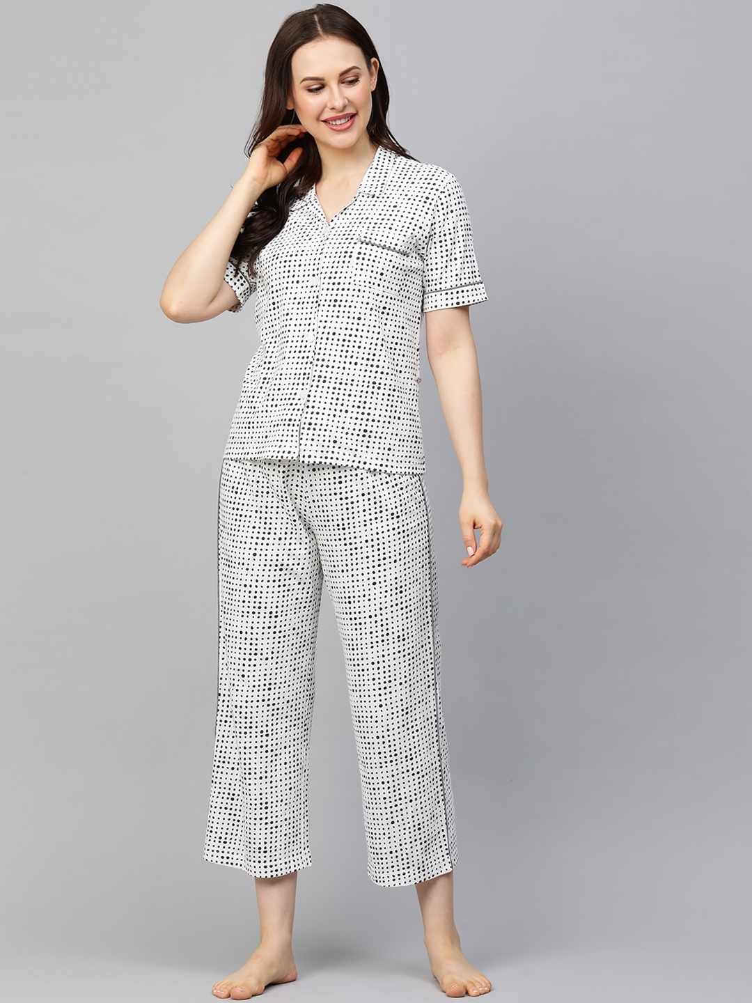 

Chemistry Women White & Black Printed Night suit