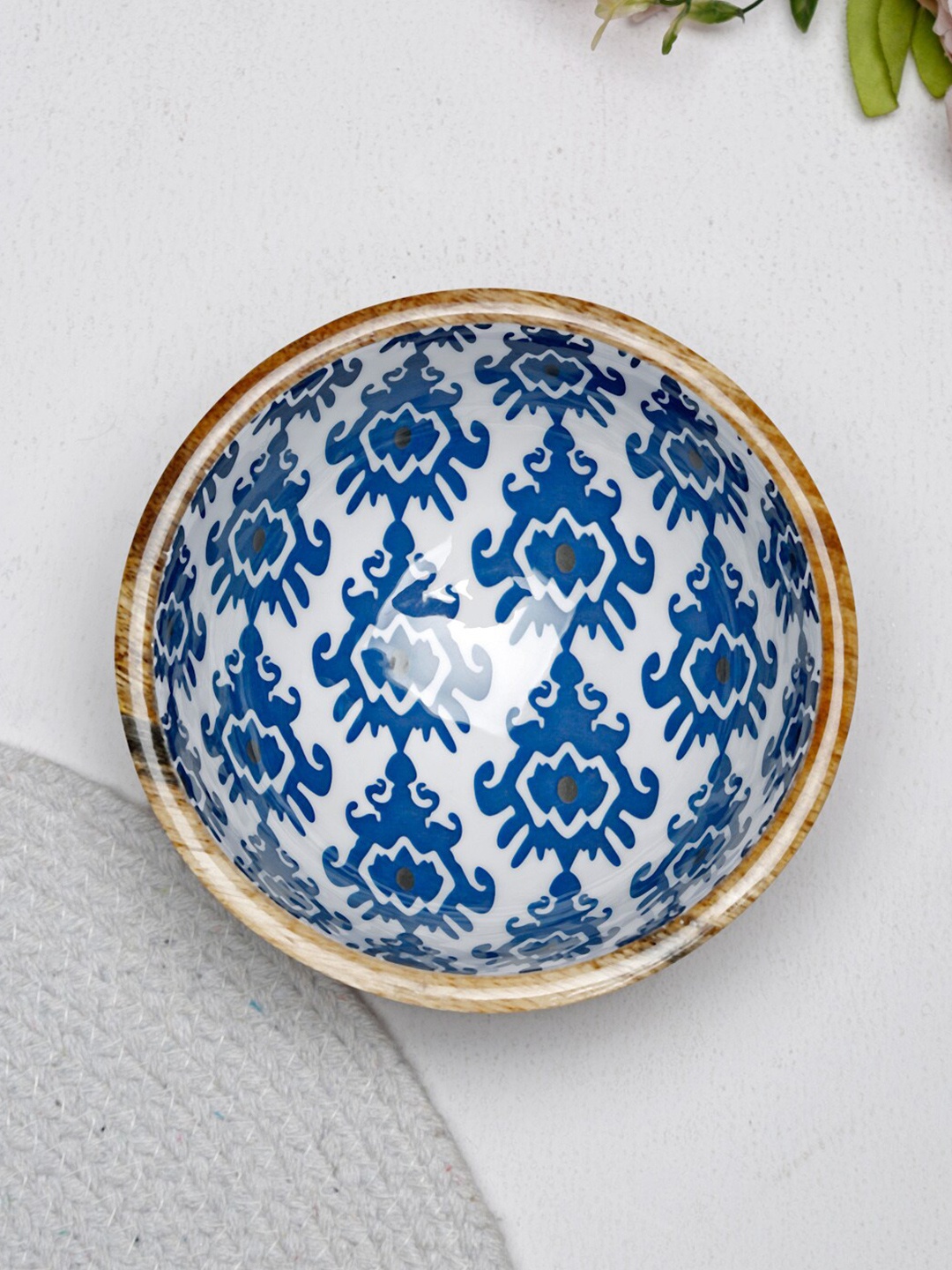 

Fabindia Blue & White 1 Piece Printed Glossy Bowls