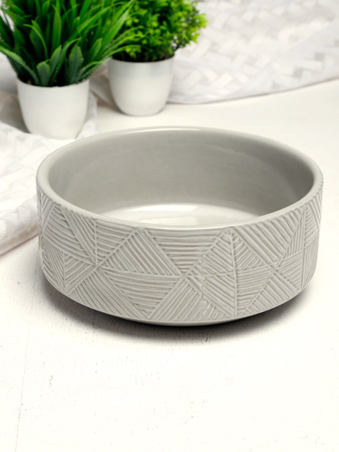 

Fabindia Grey & 1 Piece Textured Ceramic Udyati Engraved Bowl