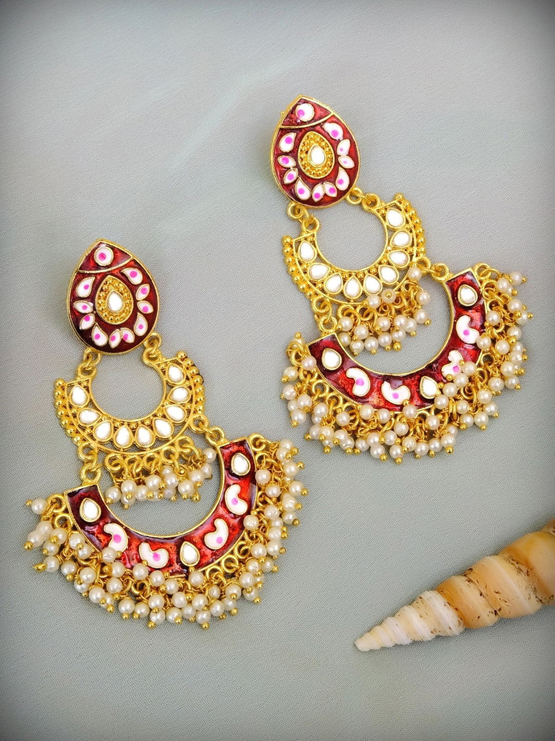 

Crunchy Fashion Gold & White Crescent Shaped Chandbalis Earrings