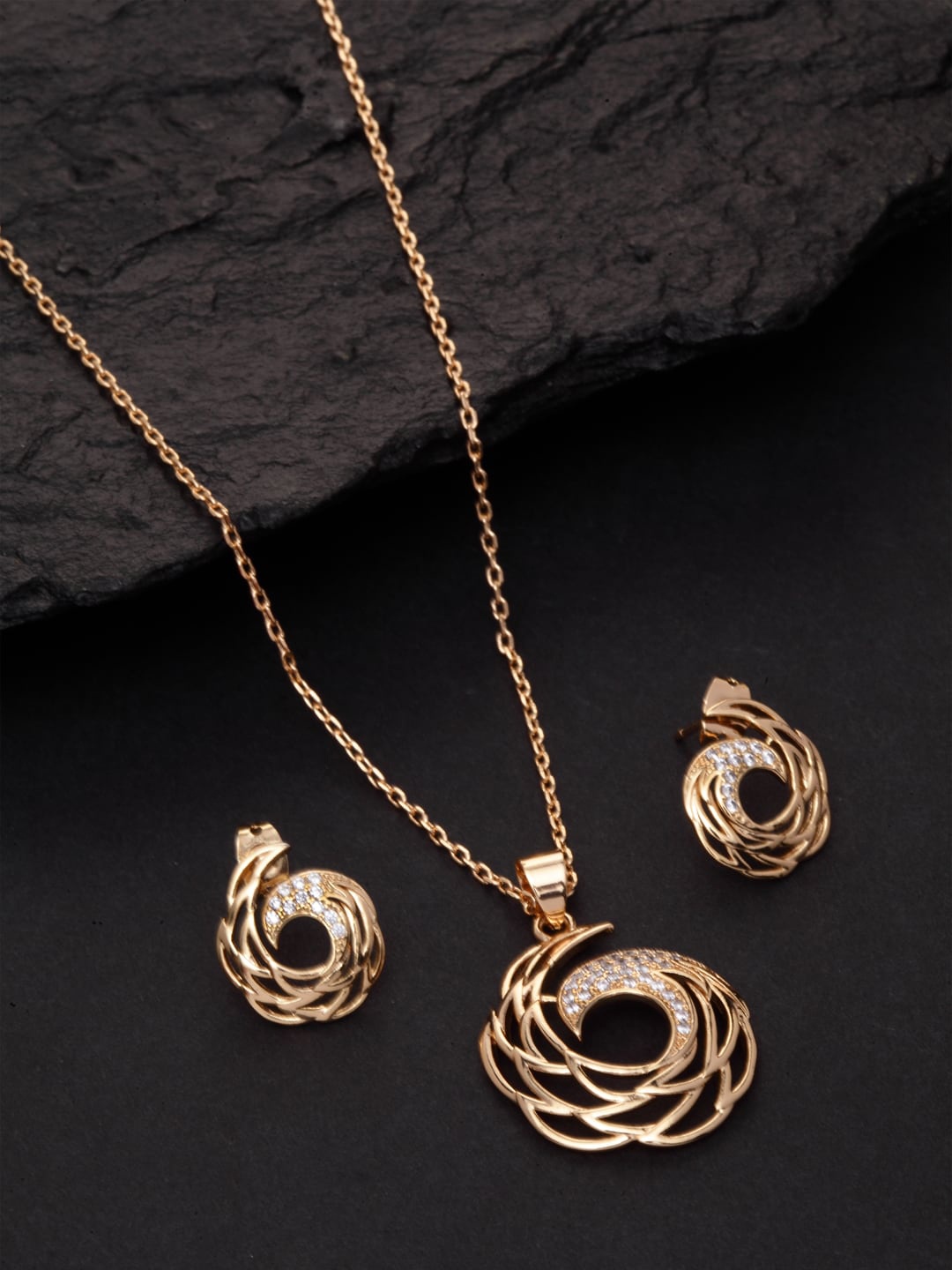 

VOGUE PANASH Gold-Plated White CZ-Studded Jewellery Set