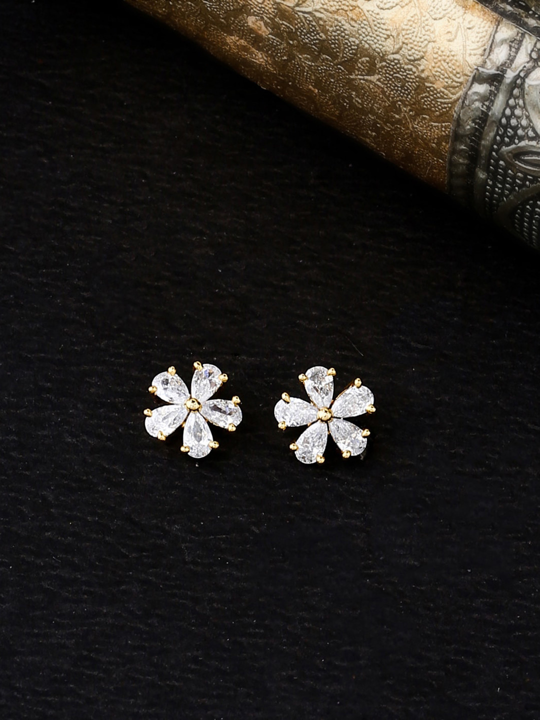 

THE AAB STUDIO Gold-Plated & White Floral Studs