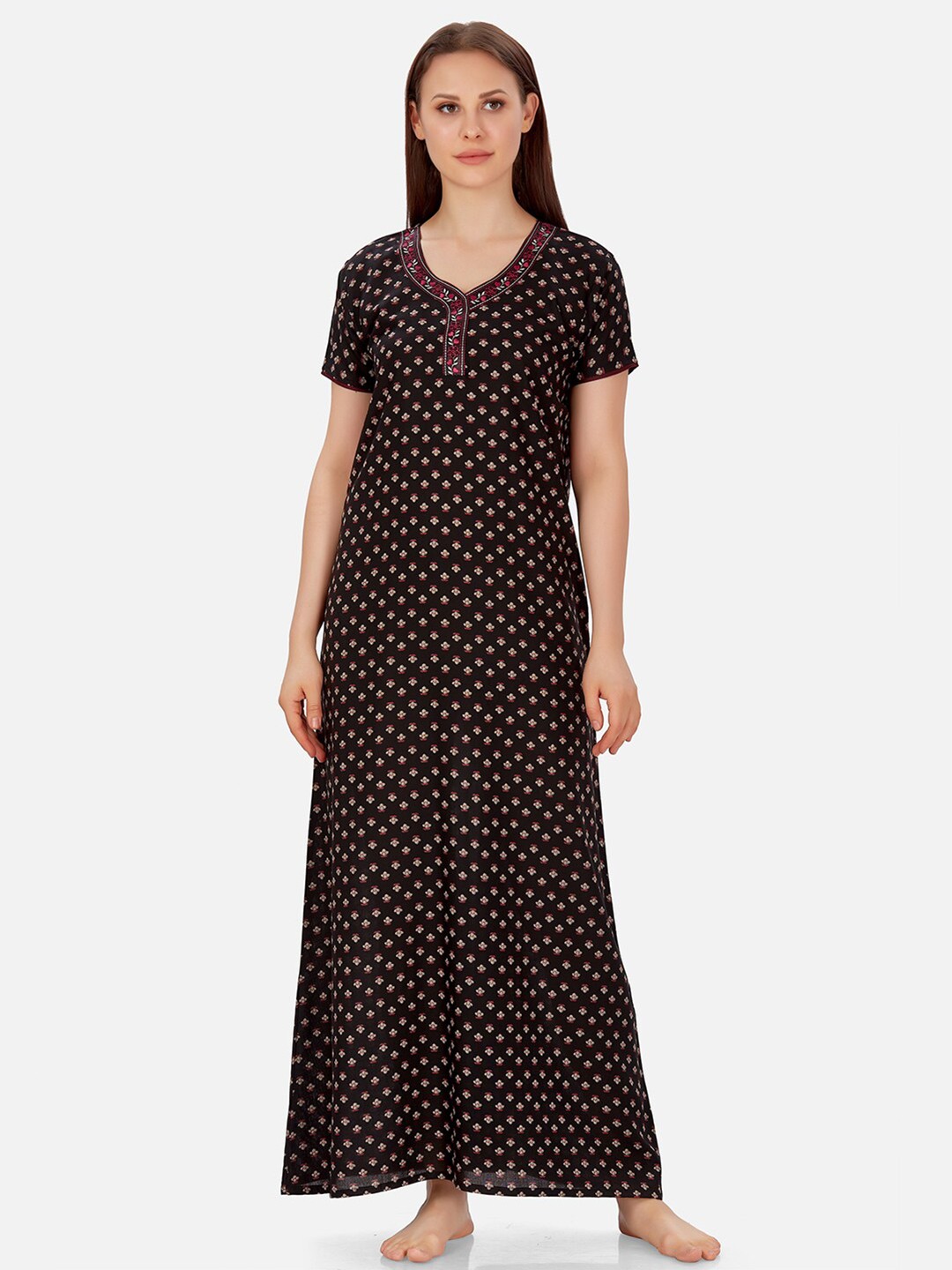 

Sand Dune Printed Alpine A-line Nightrdress, Black