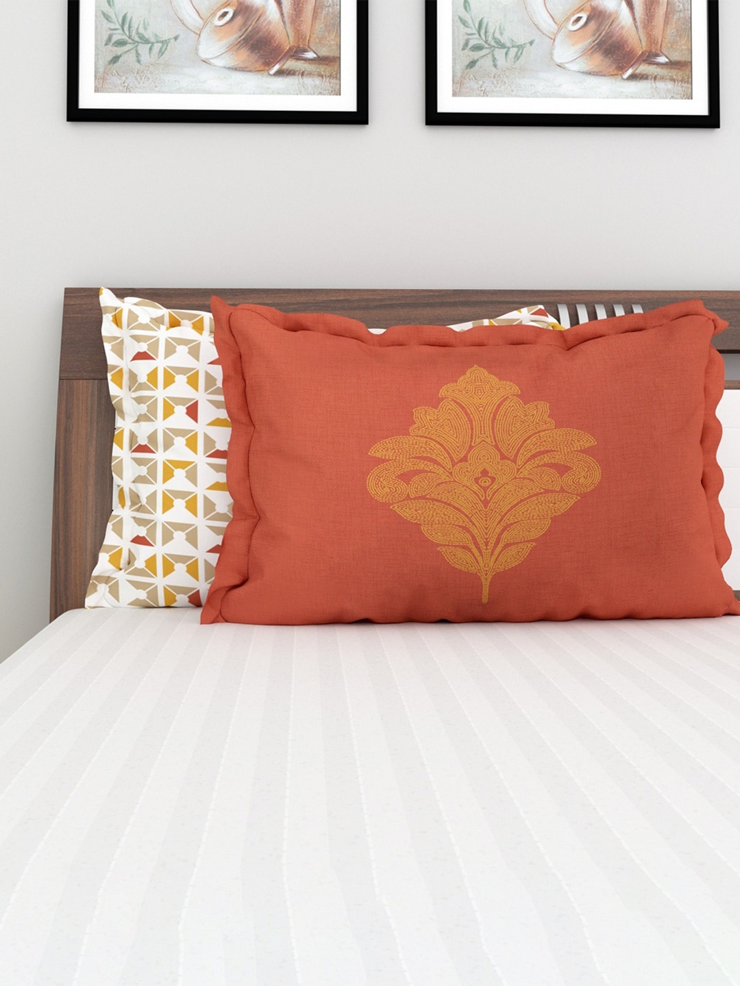 

Home Centre Brown & White Set of 2 Ethnic Motifs Rectangle Cushion Covers