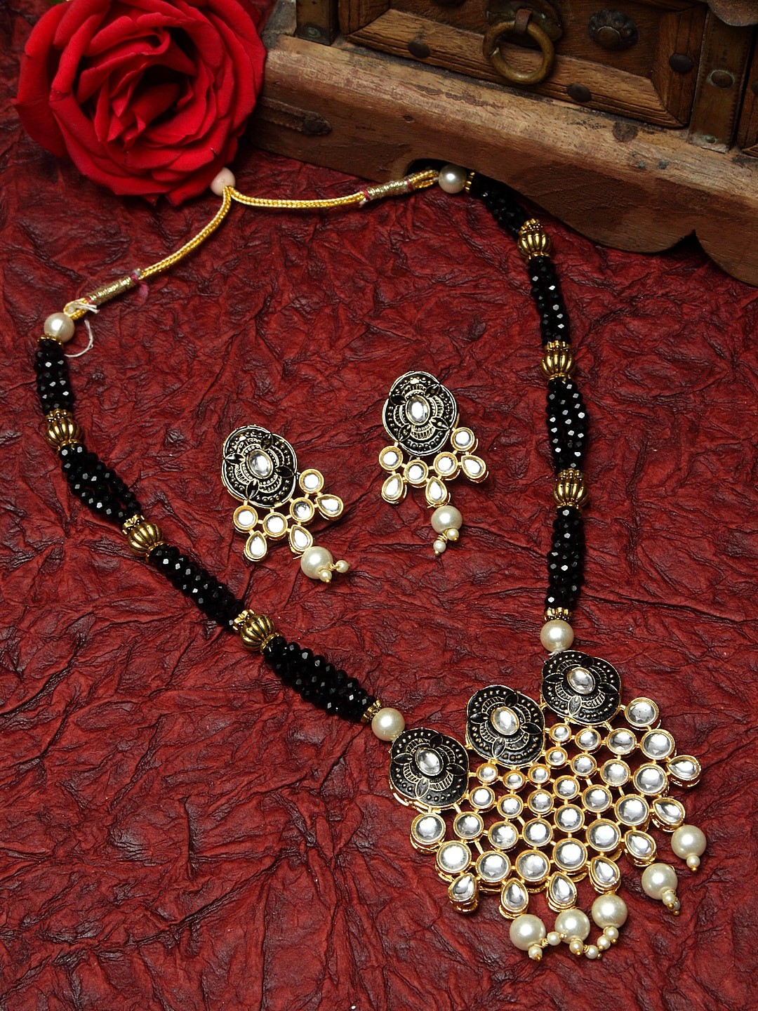 

Moedbuille Gold-Plated Black & White Kundan Onyx Studded Pearl Beaded Handcrafted Jewellery Set