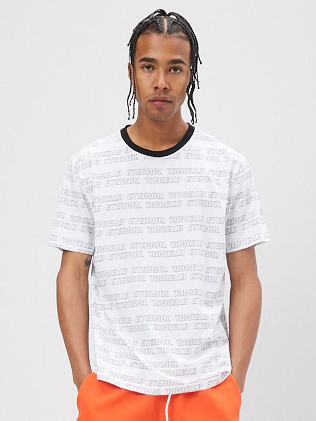 FOREVER 21 Men White & Black Typography Printed T-shirt
