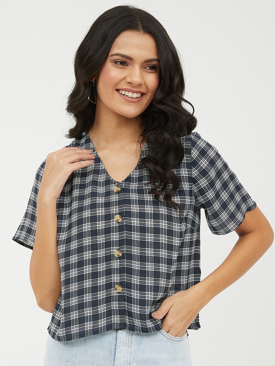 

Harpa Women Navy Blue & White Checked Shirt Style Crop Top