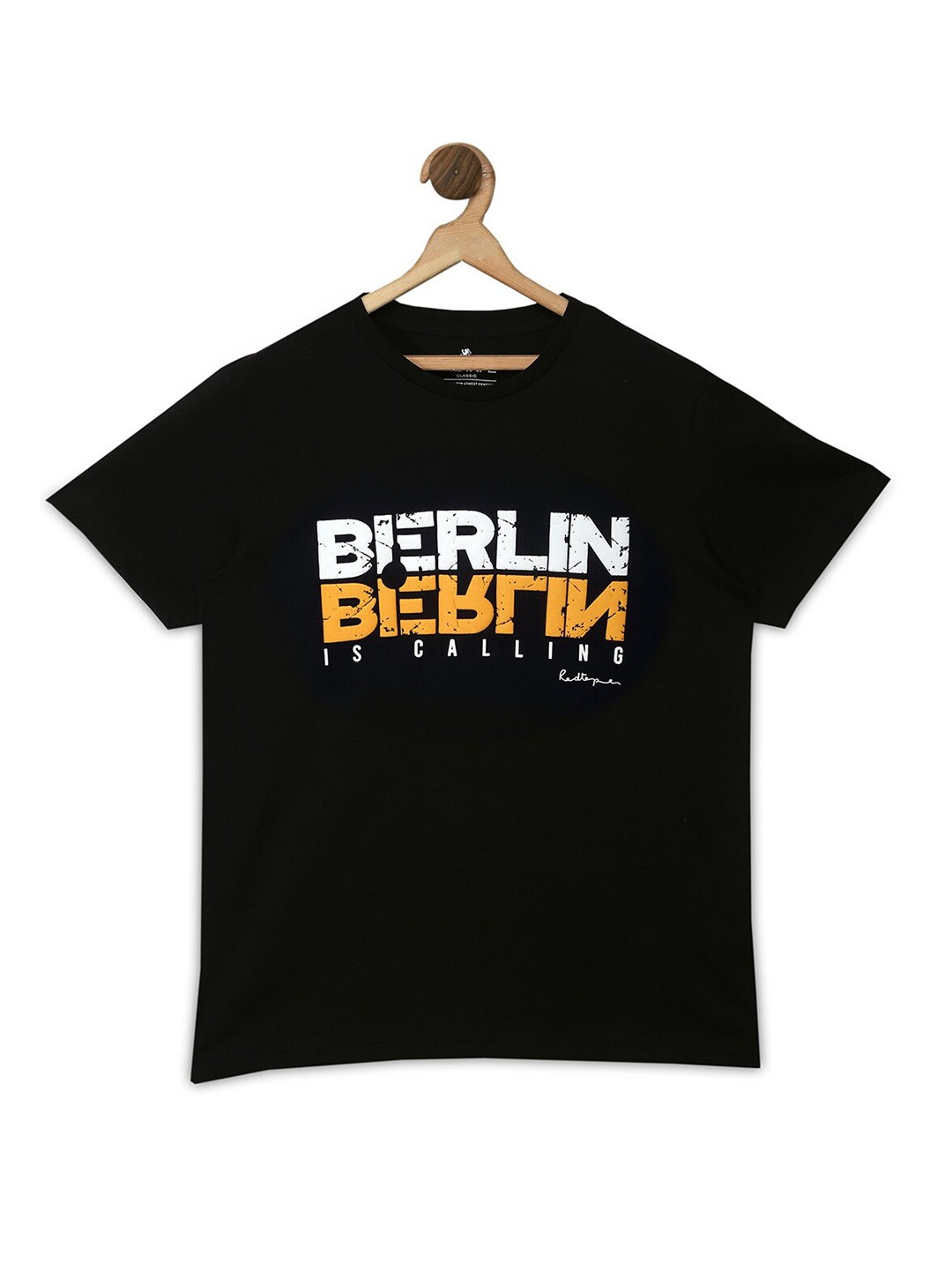 

Red Tape Boys Black Typography Printed T-shirt