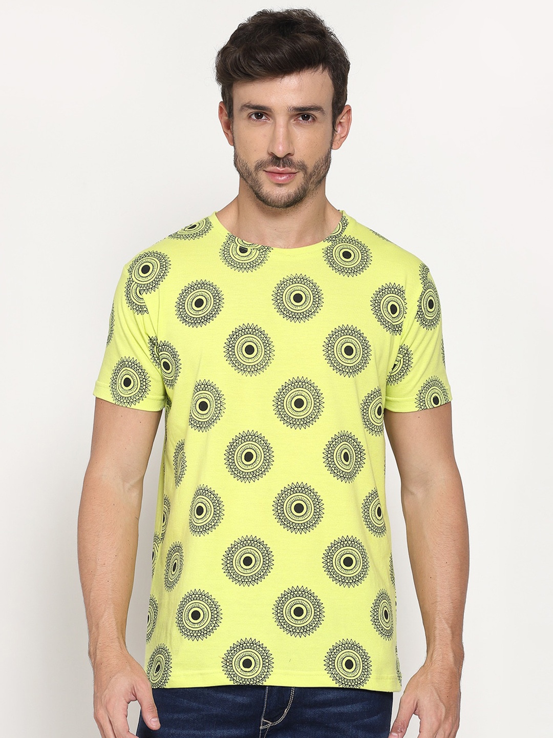 

PAUSE SPORT Men Lime Green & Blue Printed Slim Fit T-shirt
