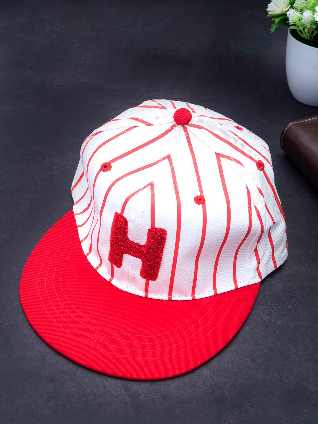 

Golden Peacock Unisex White & Red Embroidered Cotton Snapback Cap
