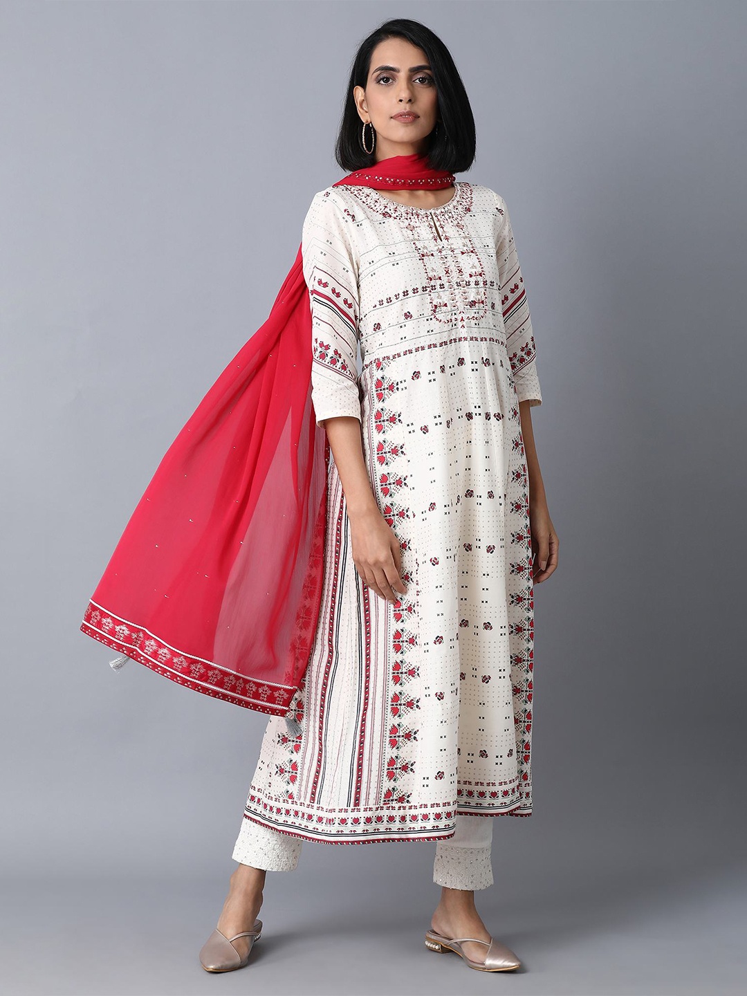 

W Womens Red & Silver-Toned Viscose Rayon Dupatta with Mukaish