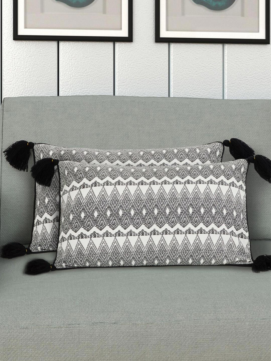 

Home Centre White & Black Ethnic Motifs Rectangle Cushion Covers