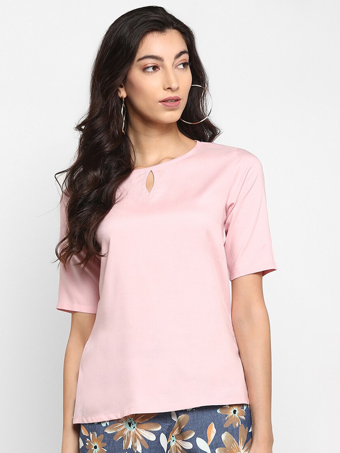 

DEEBACO Pink Keyhole Neck Regular Top