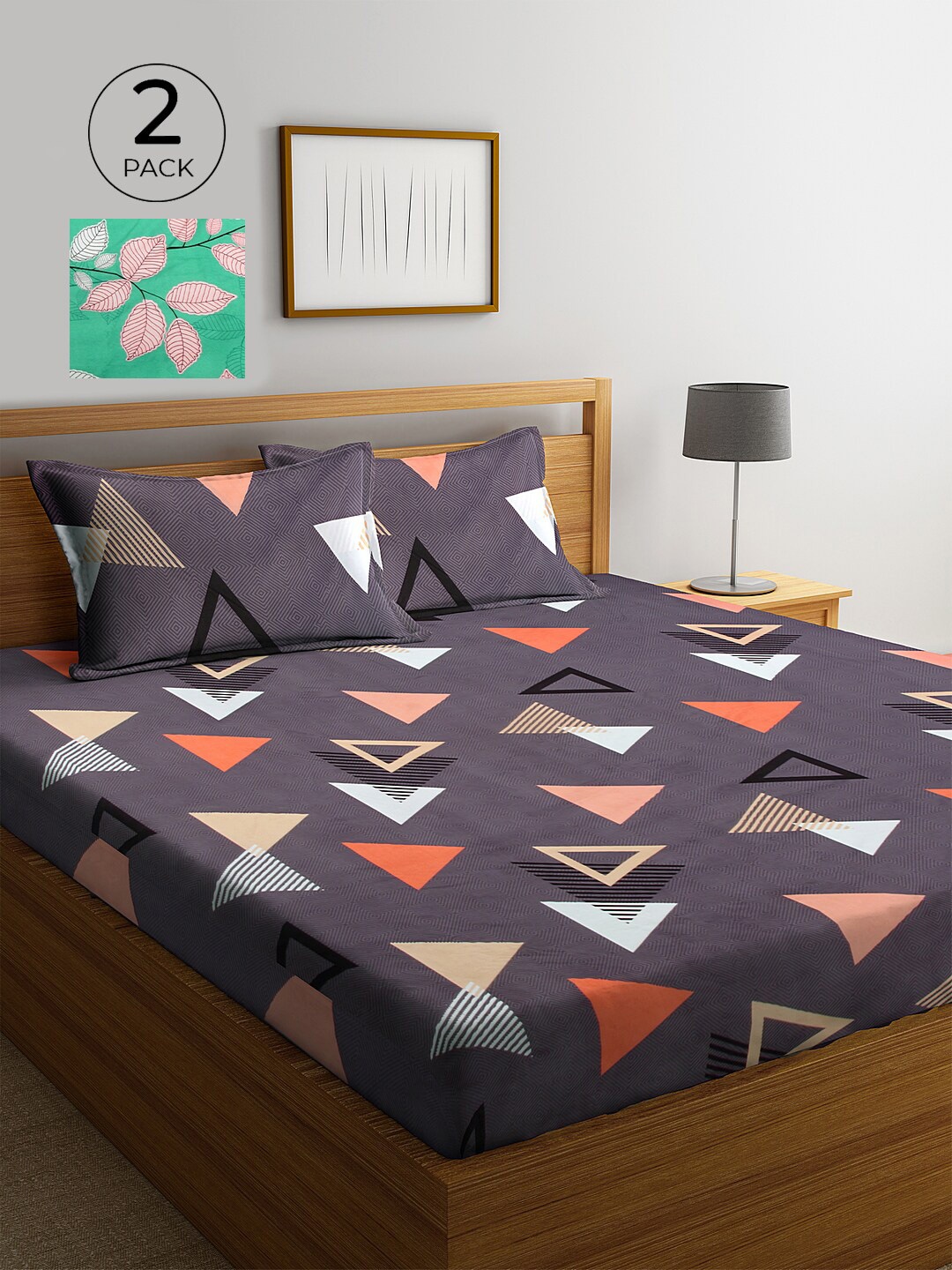 

KLOTTHE Green & Purple Geometric 210 TC 2 King Bedsheet with 4 Pillow Covers
