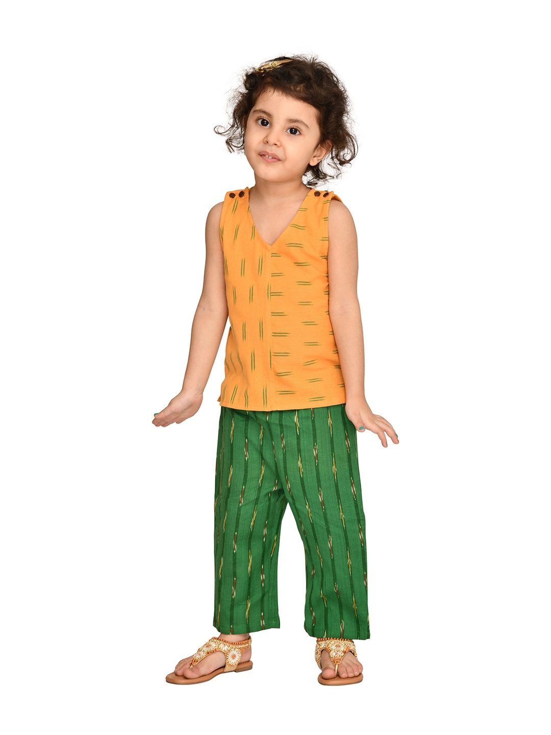 

Tiny Bunnies Girls Yellow & Green Printed Pure Cotton Top with Pyjamas