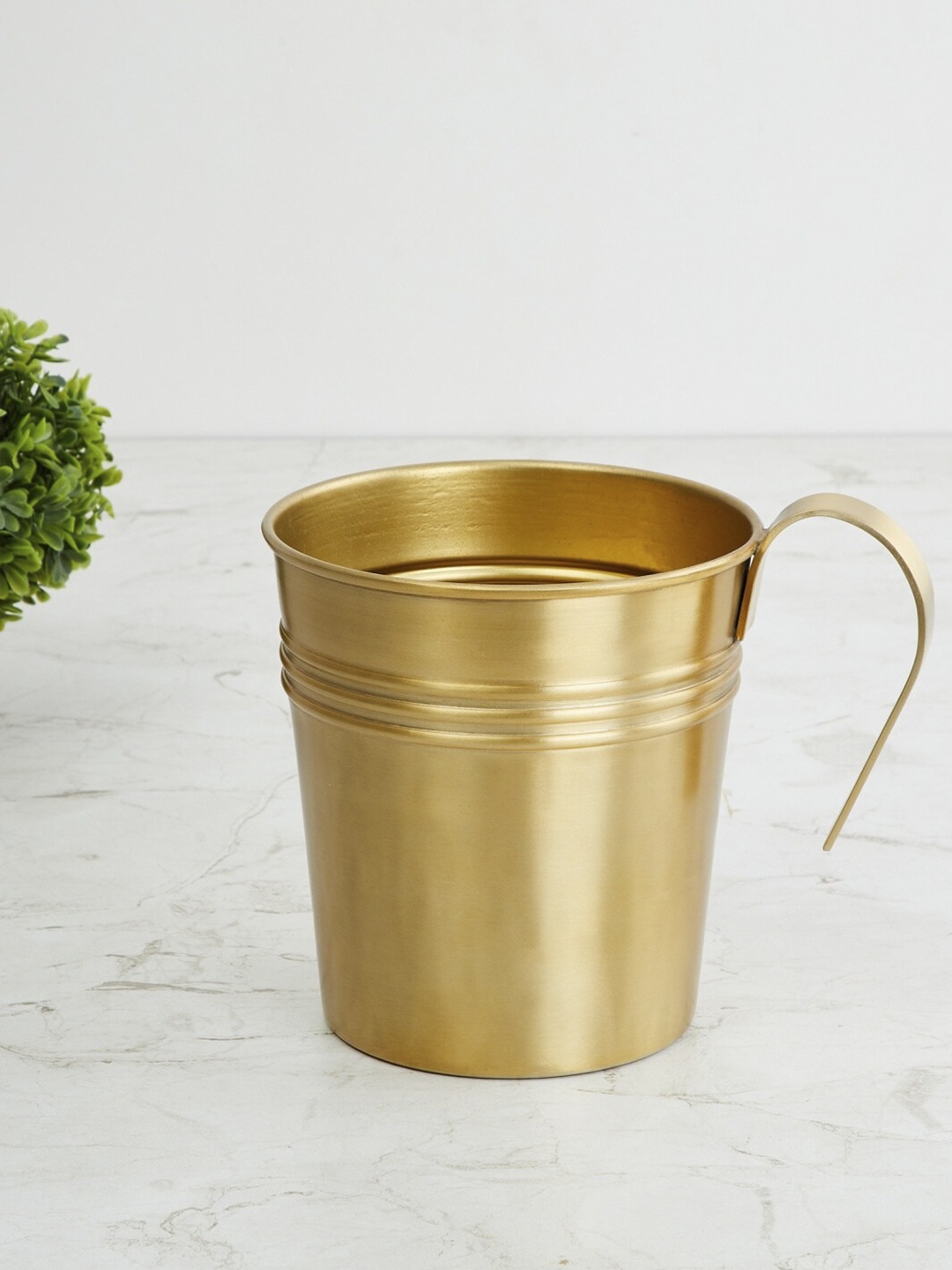 

Homecentre Gold-toned Valencia Solid Railing Planter With Handle