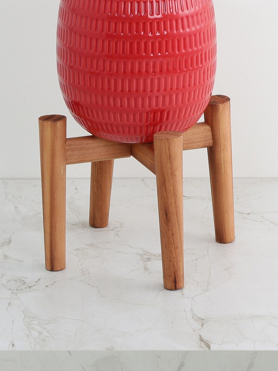 

Homecentre Brown Solid Valencia Planter Stand
