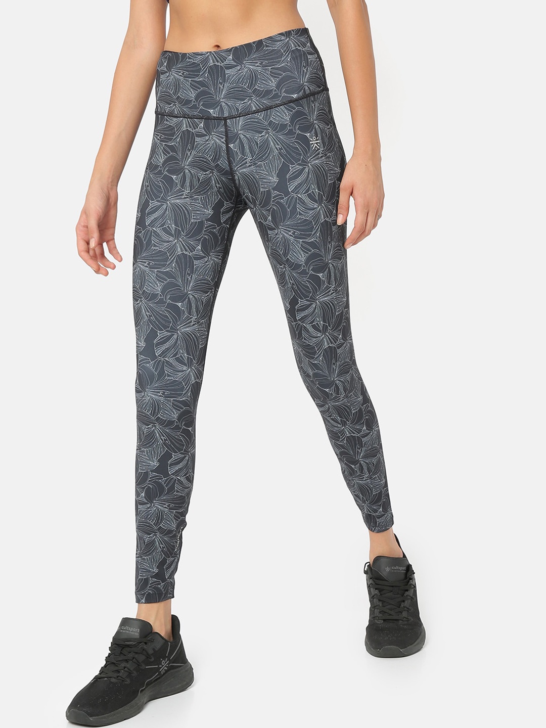 

Cultsport Women Grey & White Printed Tights