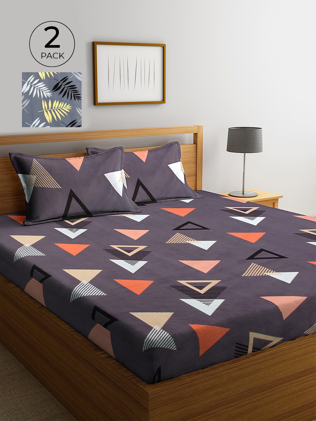 

KLOTTHE Burgundy & Grey Geometric 300 TC Cotton Blend 2 King Bedsheet with 4 Pillow Covers