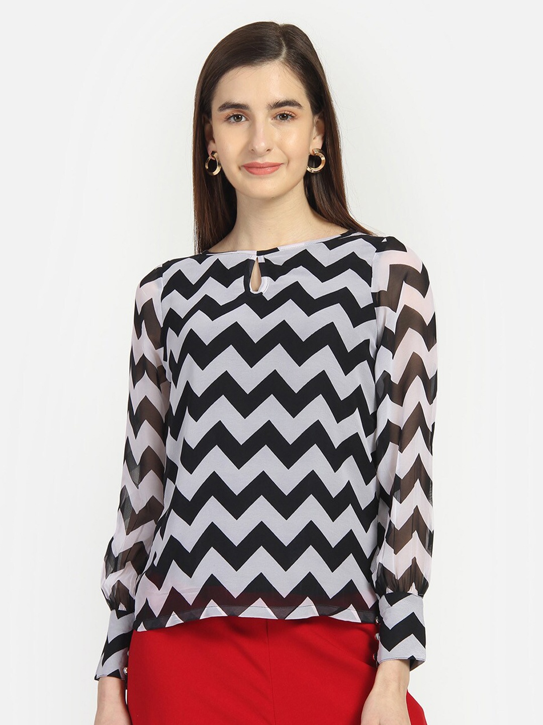 

Yaadleen Black Geometric Keyhole Neck Georgette Regular Top