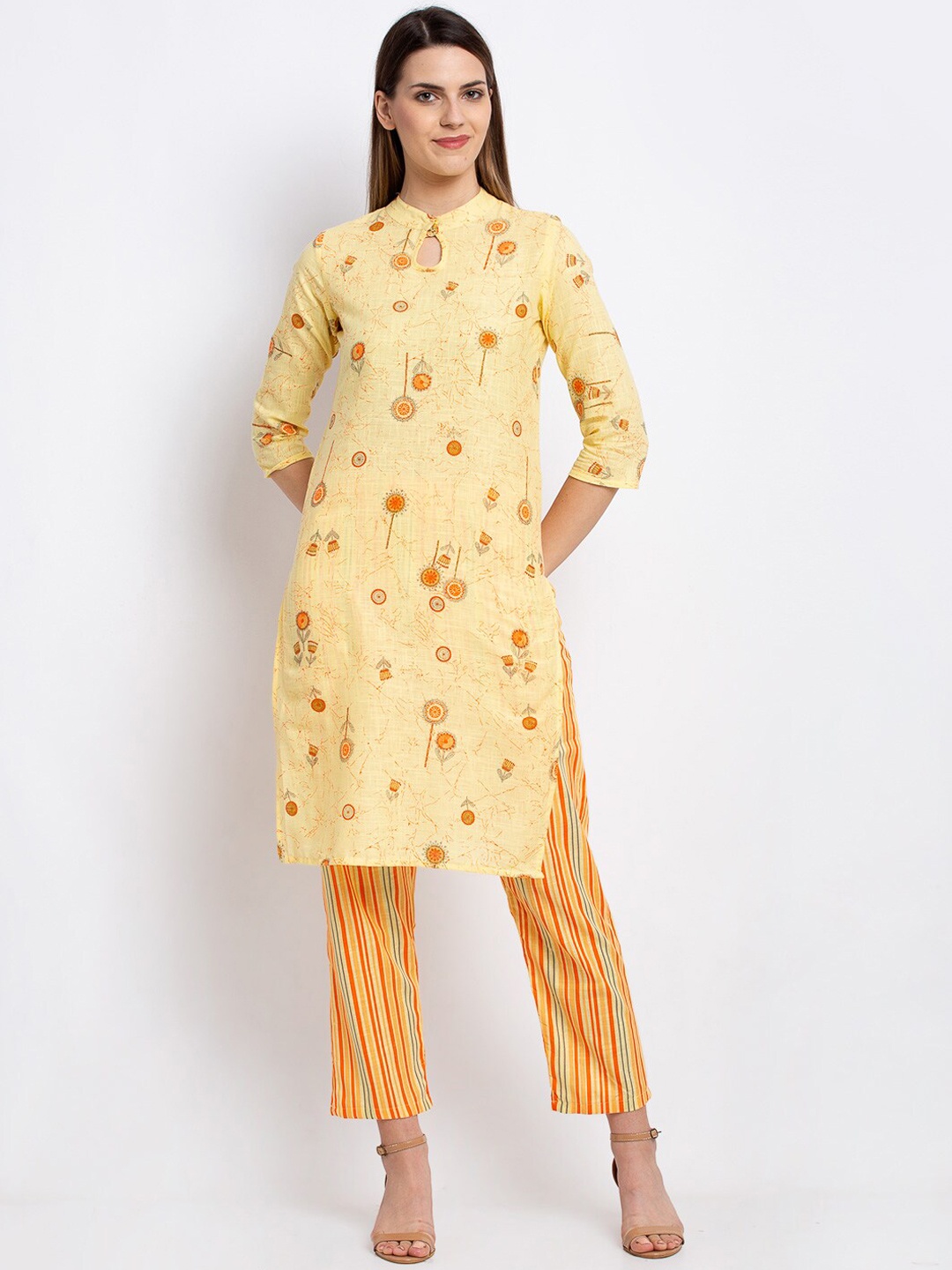 

emeros Women Yellow Floral Printed Pure Cotton Kurta with Trousers