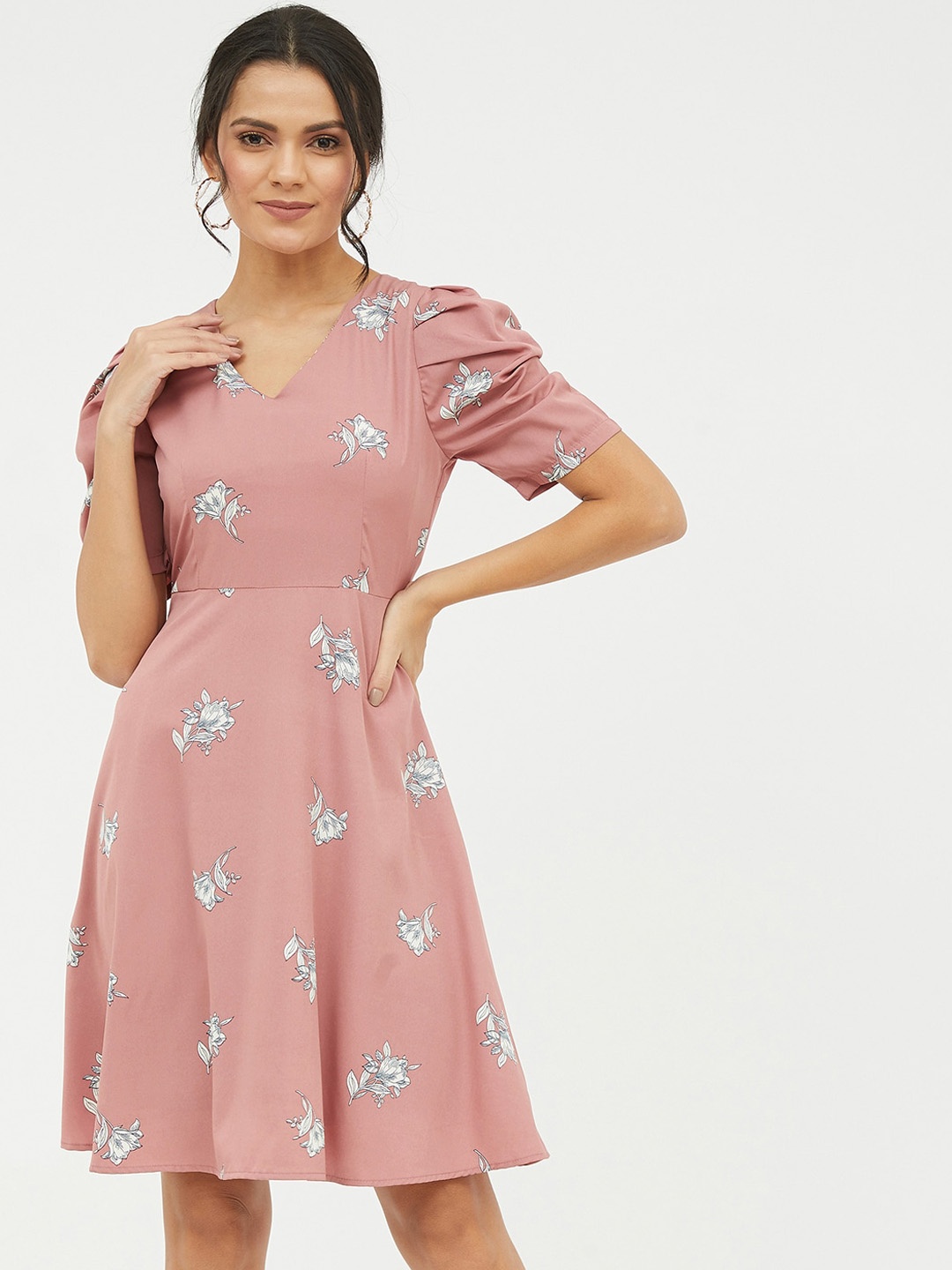 

Harpa Pink & White Floral Dress